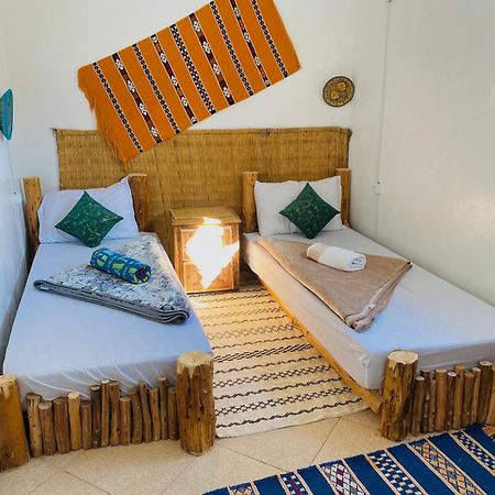 Tizaou Guest House ทากาเซาท์ ภายนอก รูปภาพ
