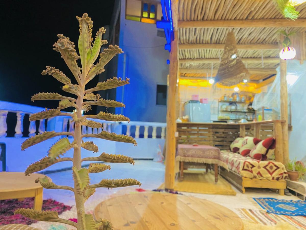 Tizaou Guest House ทากาเซาท์ ภายนอก รูปภาพ