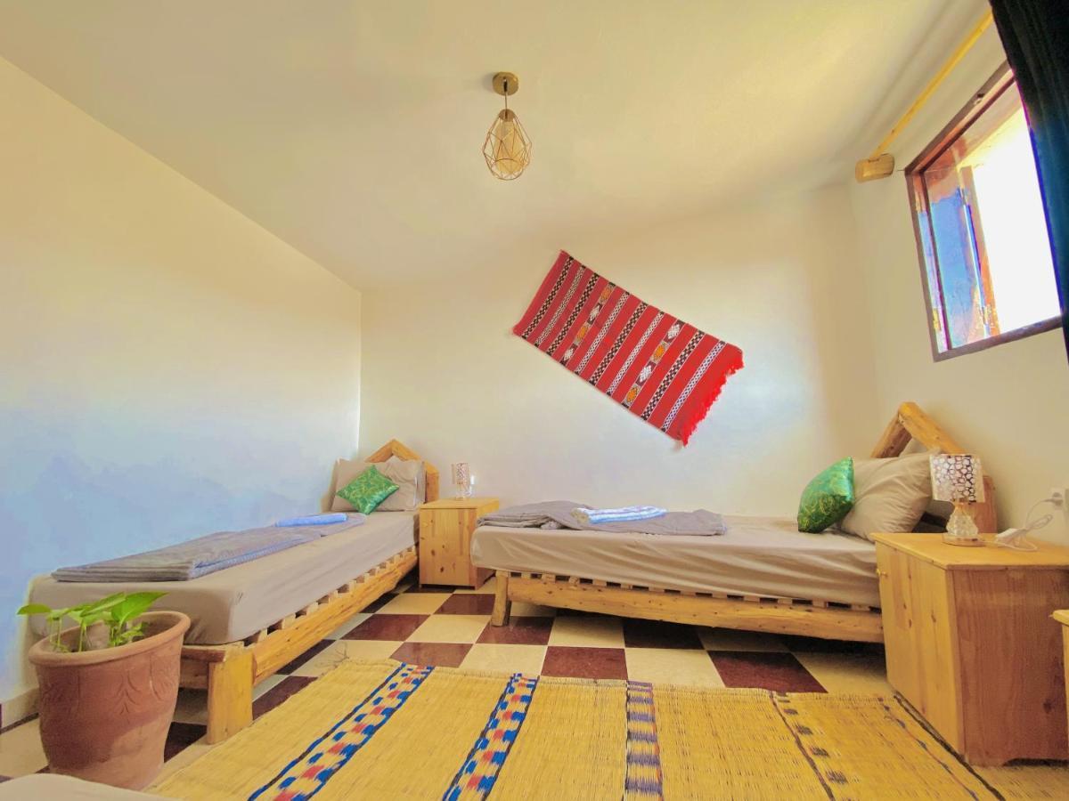 Tizaou Guest House ทากาเซาท์ ภายนอก รูปภาพ