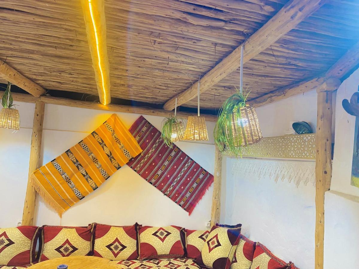 Tizaou Guest House ทากาเซาท์ ภายนอก รูปภาพ