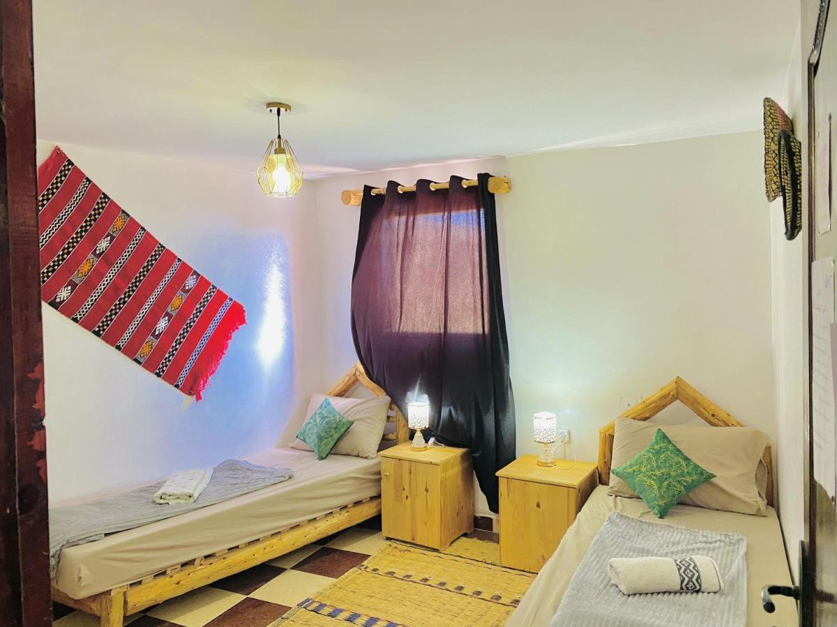 Tizaou Guest House ทากาเซาท์ ภายนอก รูปภาพ