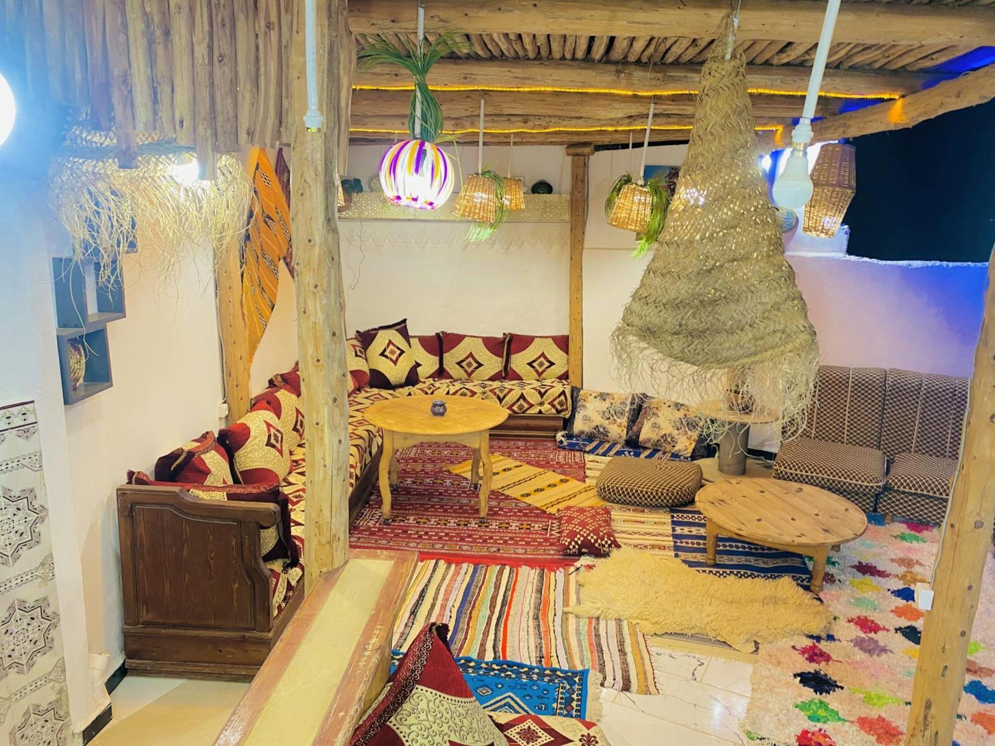Tizaou Guest House ทากาเซาท์ ภายนอก รูปภาพ